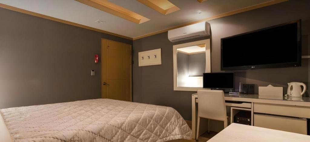 Sinyoung Motel Seoul Ngoại thất bức ảnh