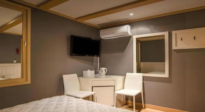 Sinyoung Motel Seoul Ngoại thất bức ảnh