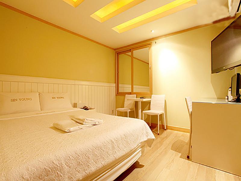 Sinyoung Motel Seoul Ngoại thất bức ảnh